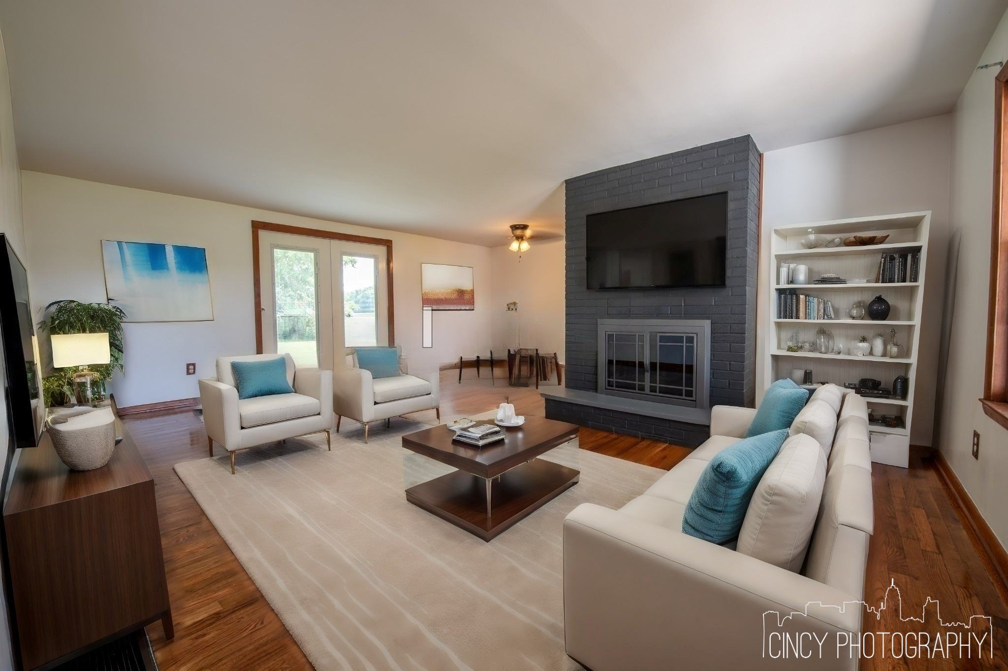 Before and after photos of virtual staging in real estate